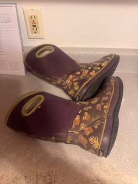 Bogs Kids Purple and Yellow Sloth Print Rain Boots